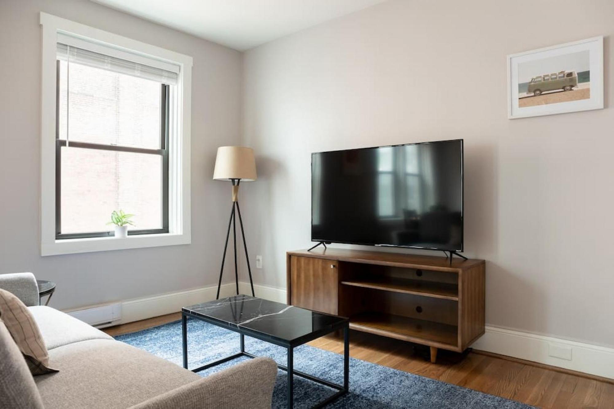 Apartamento Simple 1br Steps To Common And South End *